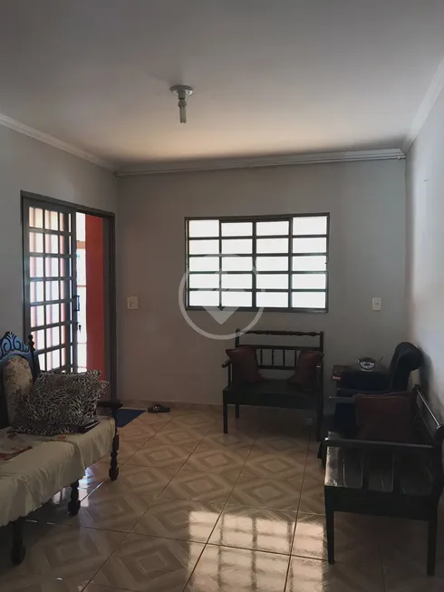 Foto 1 de Casa com 4 Quartos à venda, 178m² em Jardim Bela Vista, Cravinhos