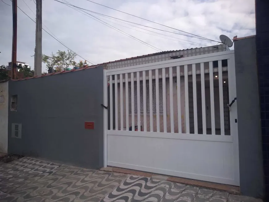 Foto 1 de Casa com 2 Quartos para alugar, 77m² em Boqueirão, Praia Grande