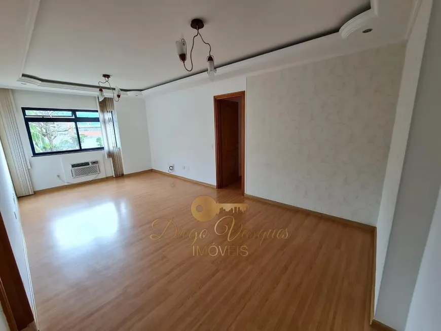 Foto 1 de Apartamento com 3 Quartos à venda, 113m² em Varzea, Teresópolis