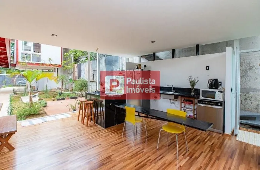 Foto 1 de Casa com 4 Quartos para venda ou aluguel, 400m² em Brooklin, São Paulo