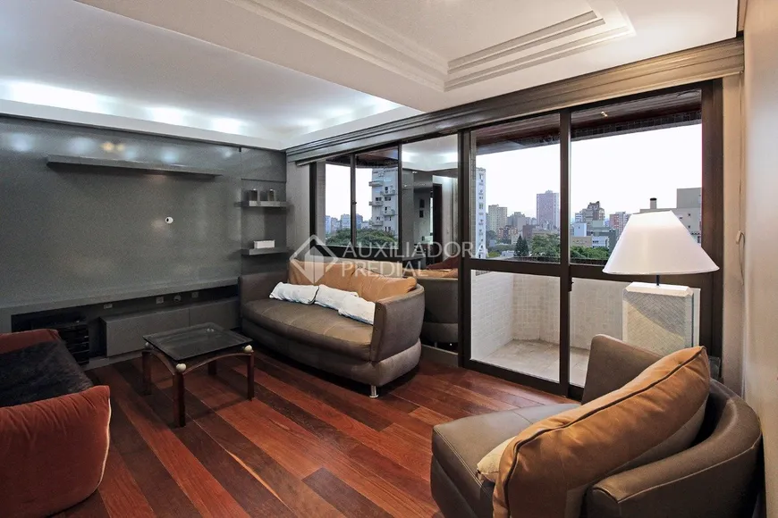 Foto 1 de Apartamento com 3 Quartos à venda, 131m² em Rio Branco, Porto Alegre