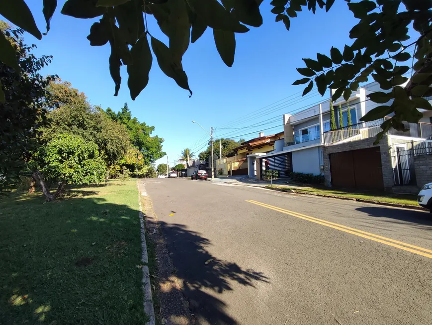 Foto 1 de Sobrado com 3 Quartos à venda, 260m² em Jardim das Vitórias Régias, Valinhos