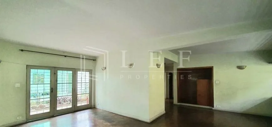 Foto 1 de Casa com 3 Quartos à venda, 240m² em Alto da Lapa, São Paulo