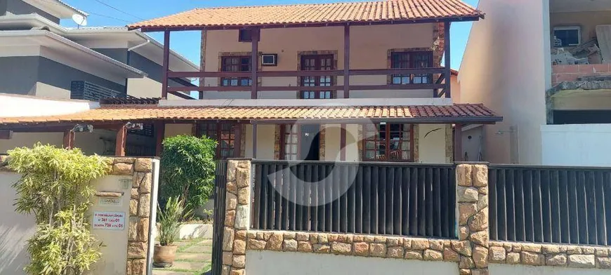 Foto 1 de Casa com 3 Quartos à venda, 176m² em Camboinhas, Niterói