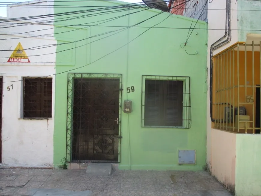 Foto 1 de Casa com 1 Quarto para alugar, 40m² em Benfica, Fortaleza