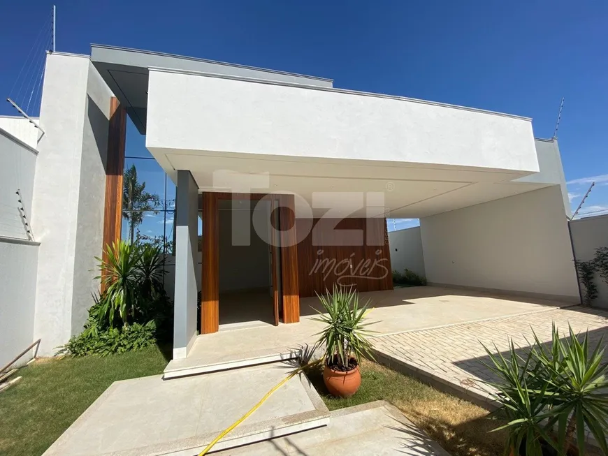 Foto 1 de Casa com 3 Quartos à venda, 261m² em Residencial Recanto Suico, Sinop