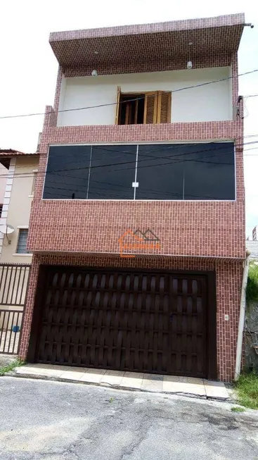 Foto 1 de Sobrado com 3 Quartos à venda, 150m² em Vila Carmosina, São Paulo