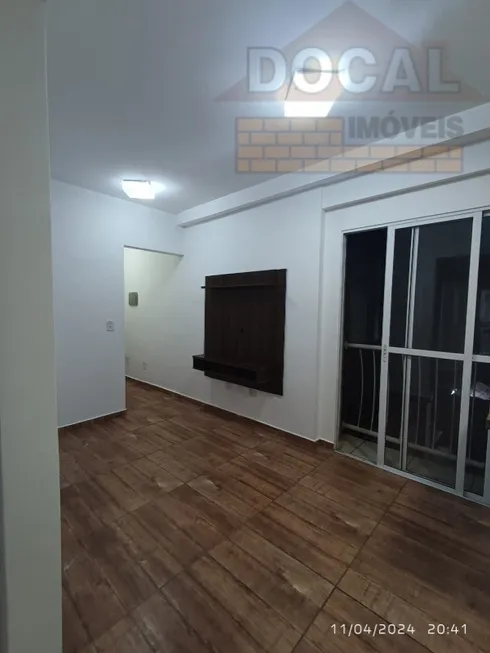 Foto 1 de Apartamento com 2 Quartos à venda, 42m² em Cidade Intercap, Taboão da Serra