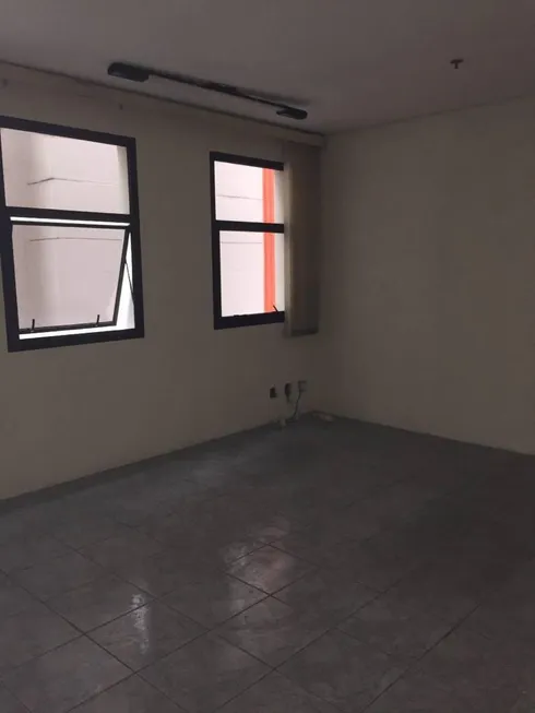 Foto 1 de Sala Comercial para alugar, 25m² em Água Branca, São Paulo