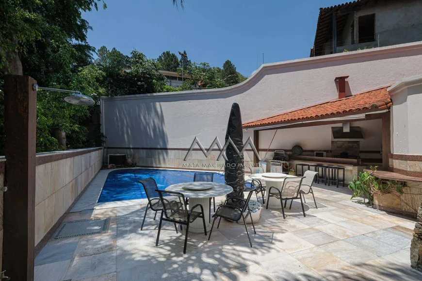 Foto 1 de Casa com 8 Quartos para alugar, 687m² em Mangabeiras, Belo Horizonte
