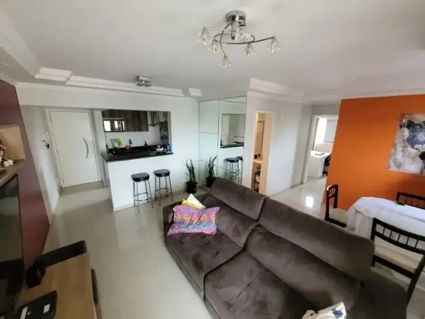 Foto 1 de Apartamento com 3 Quartos à venda, 70m² em Jardim Henriqueta, Taboão da Serra