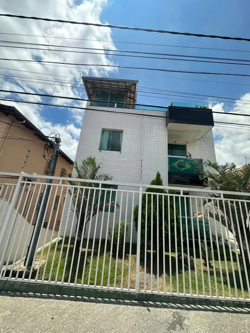 Foto 1 de Cobertura com 3 Quartos à venda, 180m² em Copacabana, Belo Horizonte