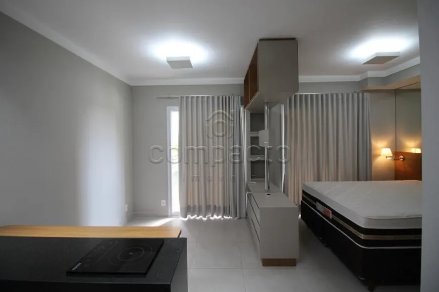 Foto 1 de Apartamento com 1 Quarto à venda, 33m² em Jardim Tarraf II, São José do Rio Preto