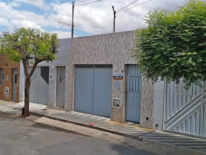 Foto 1 de Casa com 2 Quartos à venda, 150m² em Canudos, Belém