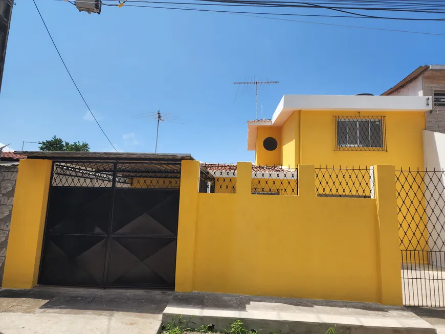 Foto 1 de Casa com 4 Quartos à venda, 360m² em Rio Doce, Olinda