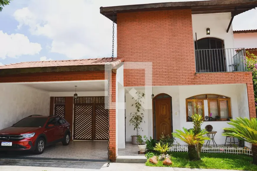 Foto 1 de Casa de Condomínio com 3 Quartos à venda, 234m² em Campestre, Santo André