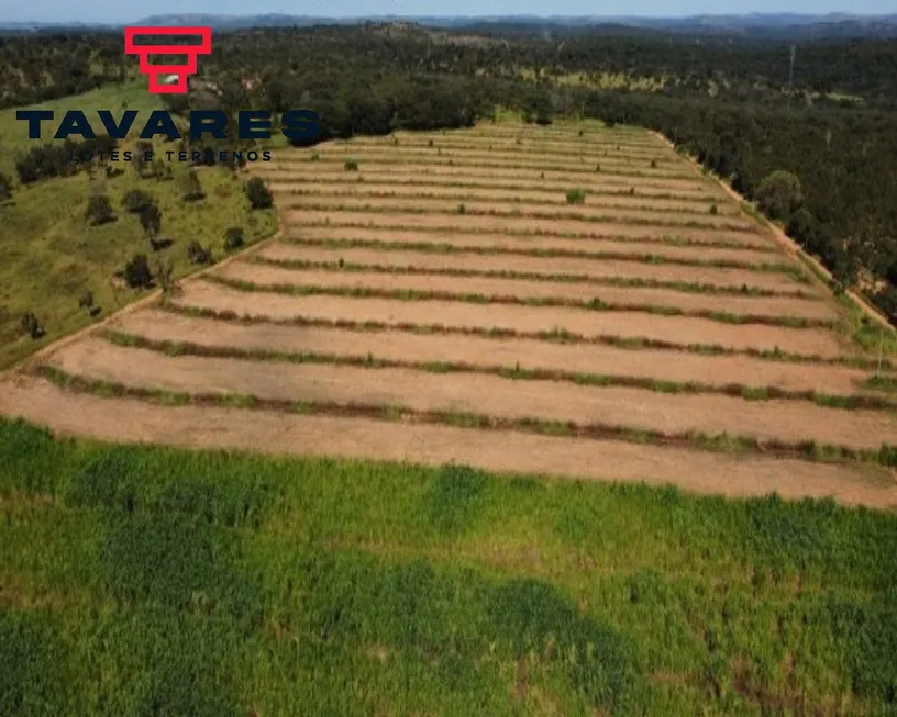 Foto 1 de Fazenda/Sítio com 3 Quartos à venda, 290m² em Centro, Cordisburgo