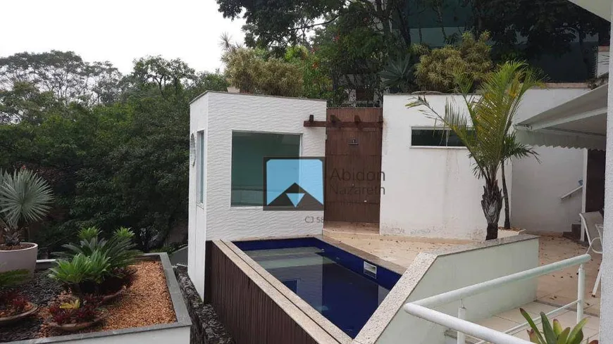 Foto 1 de Casa de Condomínio com 3 Quartos à venda, 250m² em Matapaca, Niterói