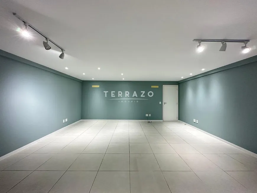 Foto 1 de Sala Comercial à venda, 56m² em Varzea, Teresópolis