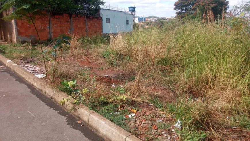 Foto 1 de Lote/Terreno à venda, 200m² em São Judas Tadeu, Montes Claros