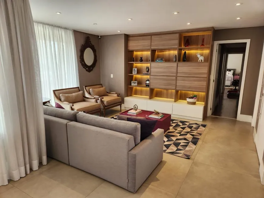 Foto 1 de Apartamento com 3 Quartos à venda, 206m² em Vila Santana, São Paulo