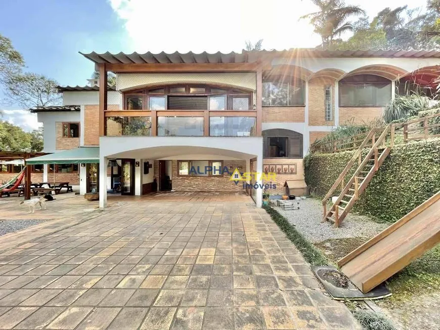 Foto 1 de Casa de Condomínio com 3 Quartos à venda, 398m² em Condomínio Iolanda, Taboão da Serra