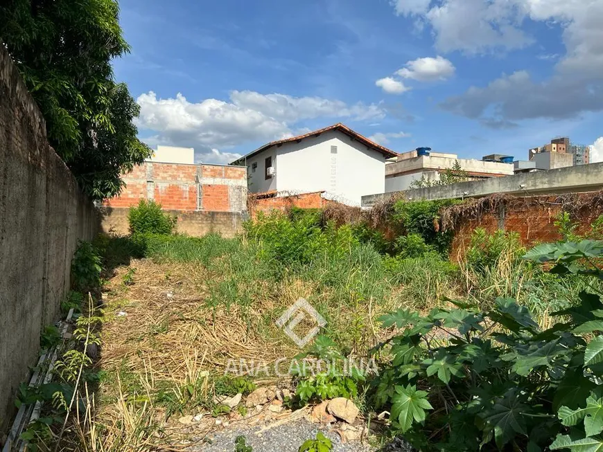 Foto 1 de Lote/Terreno à venda, 360m² em Todos os Santos, Montes Claros