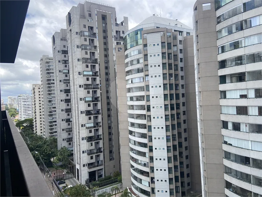 Foto 1 de Apartamento com 1 Quarto à venda, 25m² em Moema, São Paulo