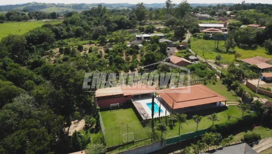 Foto 1 de Fazenda/Sítio com 4 Quartos à venda, 800m² em , Miranda