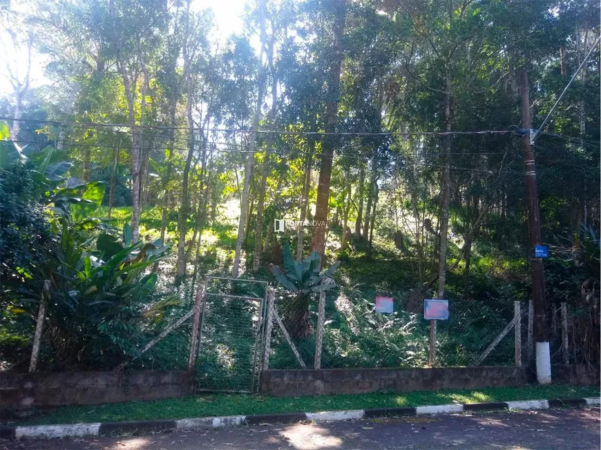 Foto 1 de Lote/Terreno à venda, 1800m² em Jardim Itatiaia, Embu das Artes