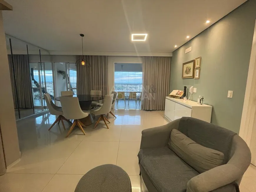 Foto 1 de Apartamento com 3 Quartos à venda, 161m² em Cidade Nova, Franca