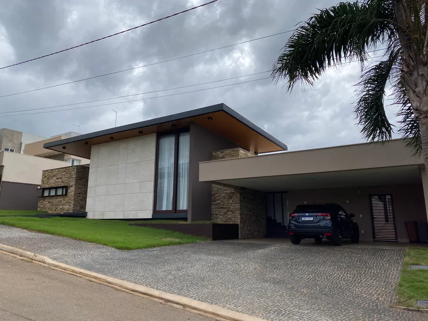 Foto 1 de Casa de Condomínio com 5 Quartos à venda, 450m² em Residencial Anaville, Anápolis