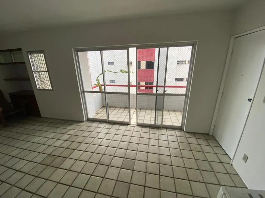 Foto 1 de Apartamento com 4 Quartos à venda, 111m² em Torre, Recife