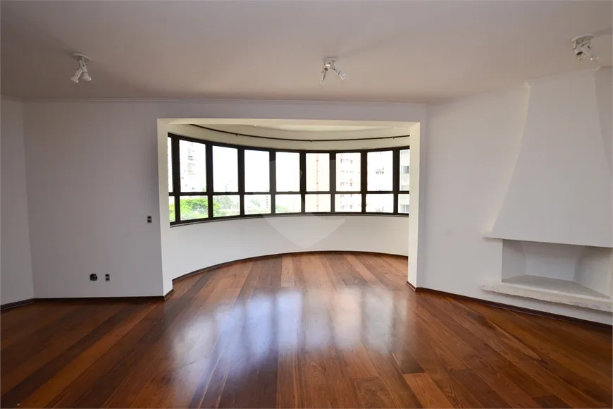 Foto 1 de Apartamento com 4 Quartos à venda, 280m² em Campo Belo, São Paulo