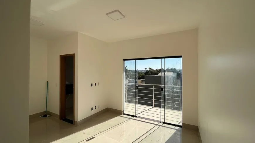 Foto 1 de Sobrado com 3 Quartos à venda, 125m² em Residencial Recanto do Bosque, Goiânia