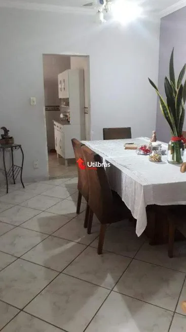 Foto 1 de Casa com 7 Quartos à venda, 441m² em Sagrada Família, Belo Horizonte