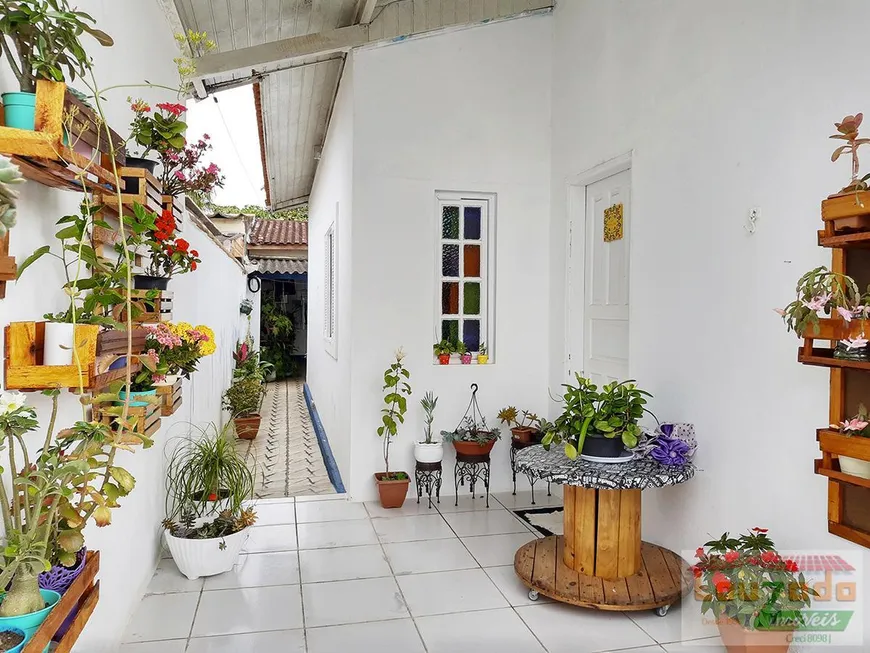 Foto 1 de Casa com 3 Quartos à venda, 260m² em Balneario Sambura, Peruíbe
