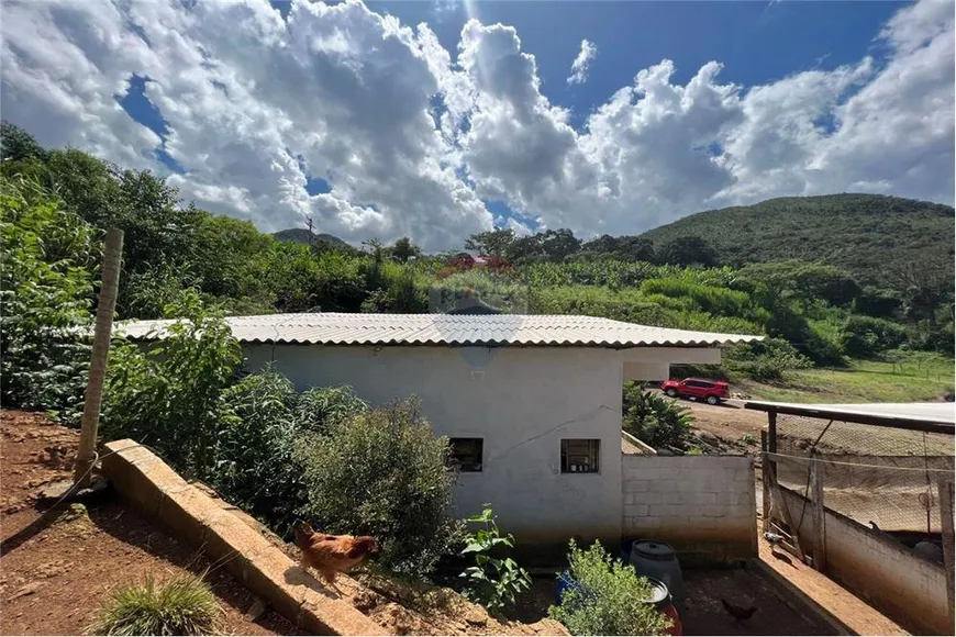 Foto 1 de Fazenda/Sítio com 2 Quartos à venda, 31300m² em Centro, Águas da Prata