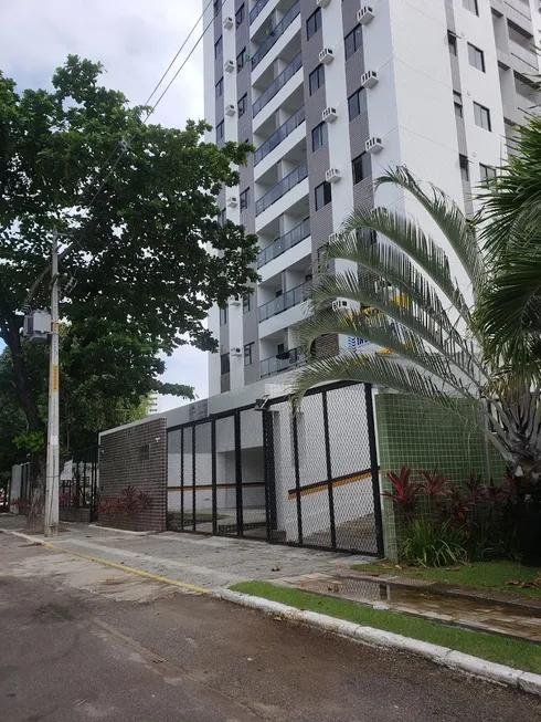 Foto 1 de Apartamento com 3 Quartos à venda, 59m² em Boa Viagem, Recife