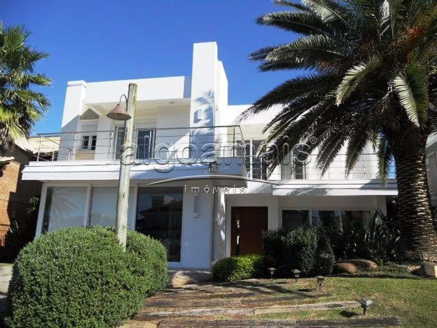 Foto 1 de Casa de Condomínio com 4 Quartos à venda, 320m² em Condominio Las Dunas, Xangri-lá