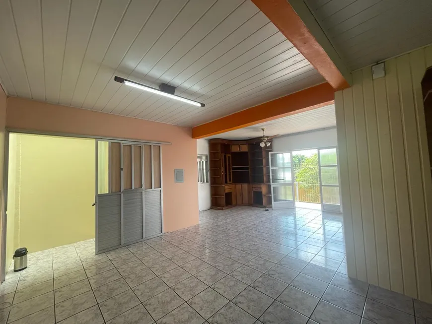 Foto 1 de Casa com 2 Quartos para alugar, 90m² em Harmonia, Canoas