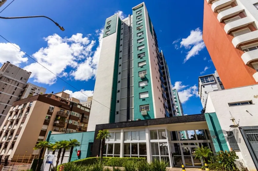 Foto 1 de Apartamento com 3 Quartos à venda, 112m² em Passo da Areia, Porto Alegre