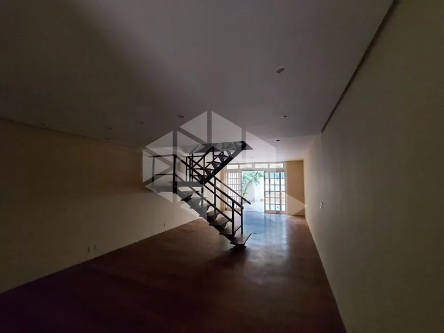 Foto 1 de Casa com 3 Quartos para alugar, 200m² em Tristeza, Porto Alegre