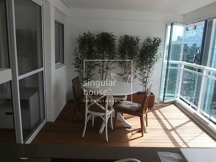 Foto 1 de Apartamento com 2 Quartos à venda, 80m² em Cidade Monções, São Paulo