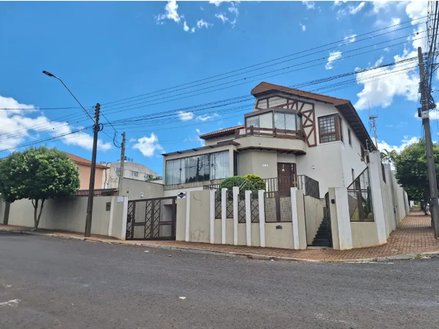 Foto 1 de Sobrado com 5 Quartos à venda, 493m² em Centro, Jandaia do Sul