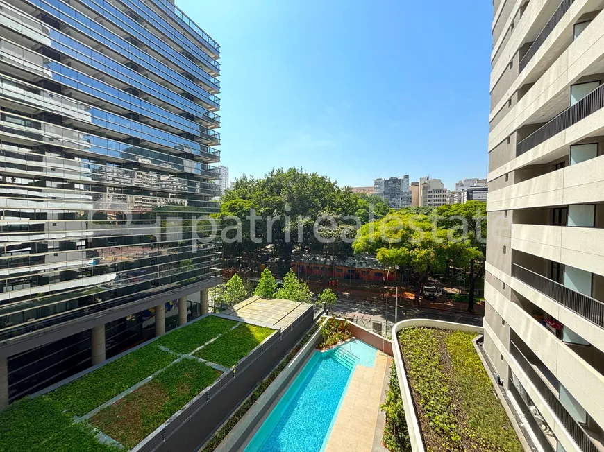 Foto 1 de Flat com 1 Quarto para alugar, 28m² em Santa Ifigênia, São Paulo