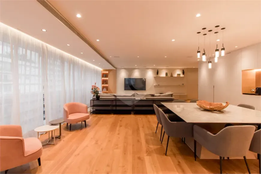 Foto 1 de Apartamento com 4 Quartos à venda, 240m² em Jardim América, São Paulo