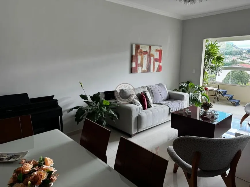 Foto 1 de Apartamento com 3 Quartos à venda, 102m² em Jardim Brasil, São Roque