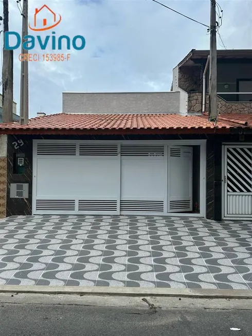 Foto 1 de Casa com 2 Quartos à venda, 40m² em Vila Tupi, Praia Grande