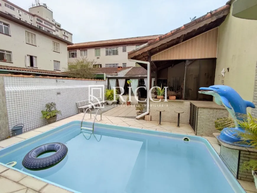 Foto 1 de Casa com 3 Quartos à venda, 200m² em Campo Grande, Santos